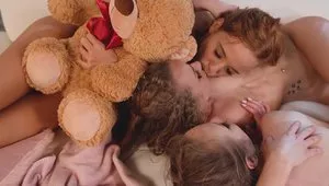 Angel Emily, Lina Mercury